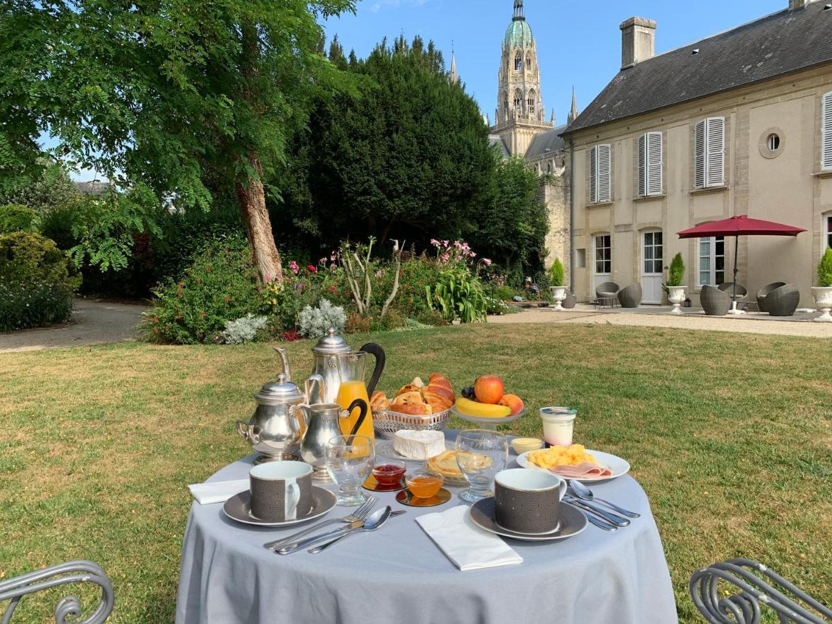 Le Tardif, Noble Guesthouse Байе Экстерьер фото