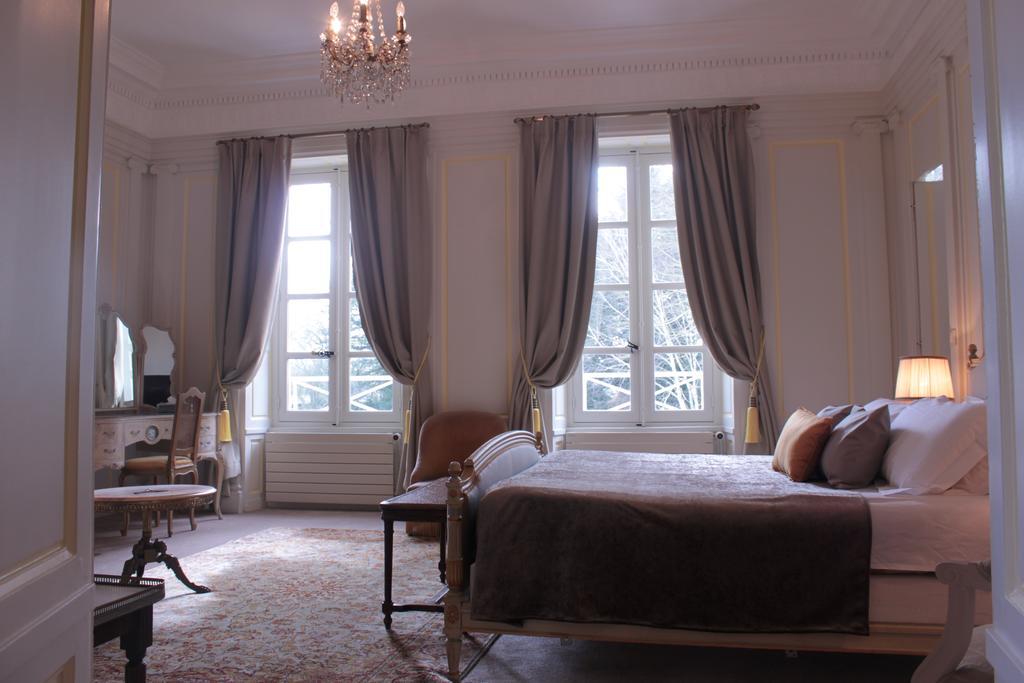 Le Tardif, Noble Guesthouse Байе Номер фото